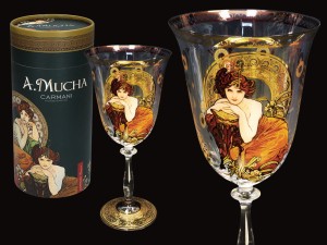 Kieliszek do wina- A.Mucha. Kamienie szlachetne-Szmaragd