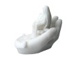 pieta w dłoni alabaster (2).jpeg