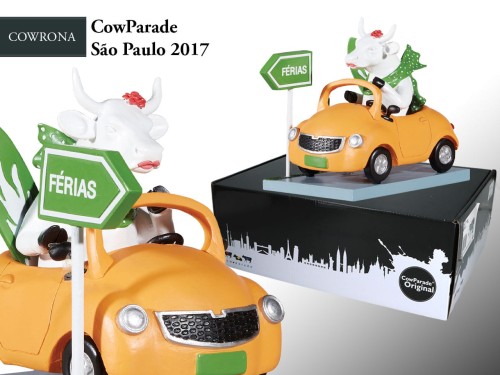 359_0619 parada krow.jpg